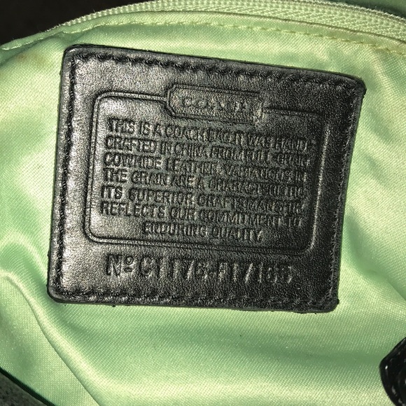 Authentic Coach black pebbled leather purse - Picture 5 of 6